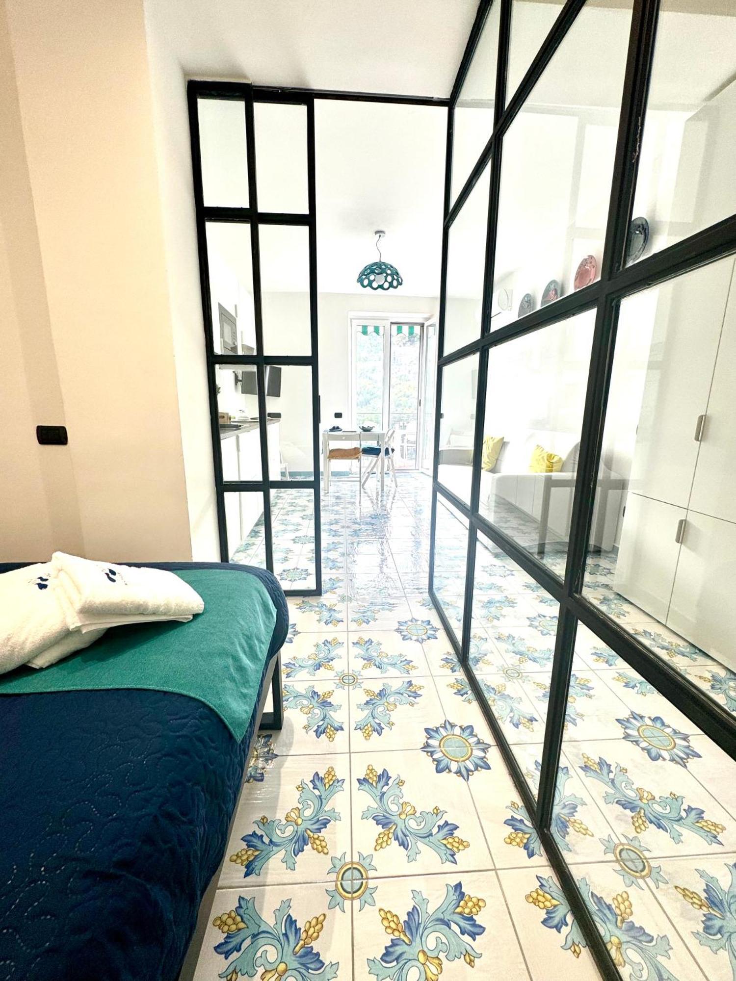 Panoramic Flat Amalfi Coast - Sea View 1 Apartamento Vietri Exterior foto